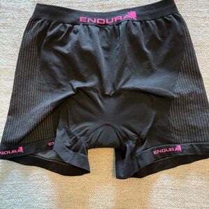 Endura Women’s Bike Liner Shorts Medium